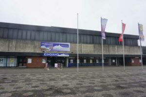 Wohnmobilstellplatz am Eissportzentrum Wohnmobilstellplatz am Eissportzentrum