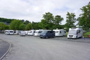 Wohnmobilstellplatz auf dem Festplatz