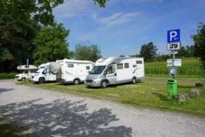 Wohnmobilstellplatz am Waldbad Neustadt