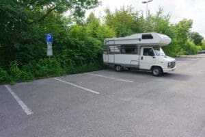 Wohnmobilstellplatz am Eisstadion in Höchstadt an der Aisch