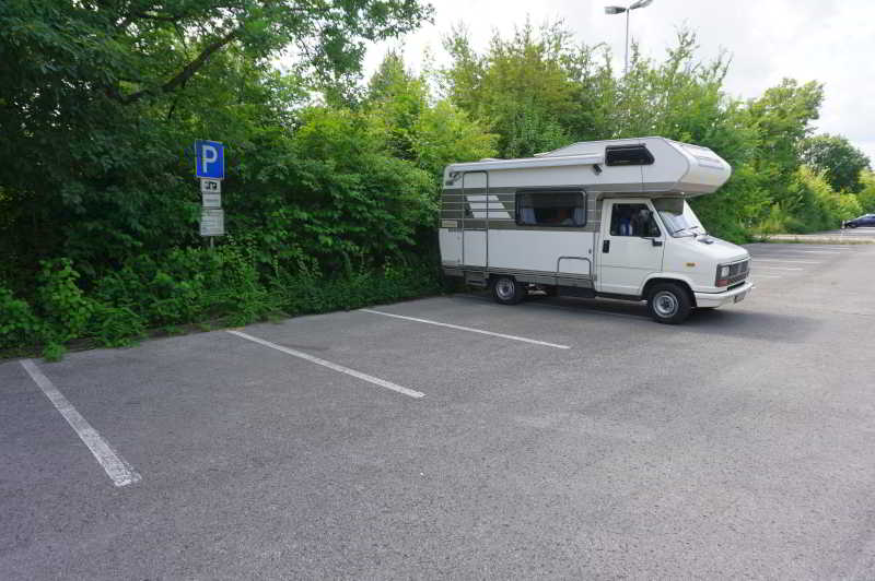 Wohnmobilstellplatz am Eisstadion in Höchstadt an der Aisch