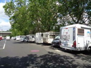 Wohnmobilstellplatz an der Friedensbrücke in Würzburg