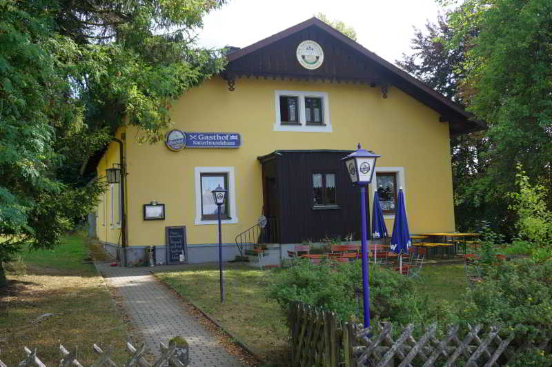 Wohnmobilstellplatz am Naturfreundehaus in Neualbenreuth