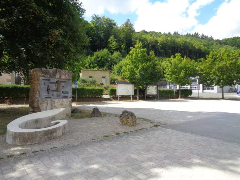 Wohnmobilstellplatz am alten Bahnhof Kastl