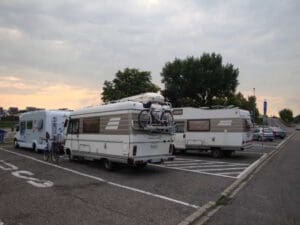 Wohnmobilstellplatz am Rheinufer in Vallendar