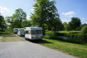 Wohnmobilstellplatz am Hallenbad Meschede Wohnmobilstellplatz am Hallenbad Meschede