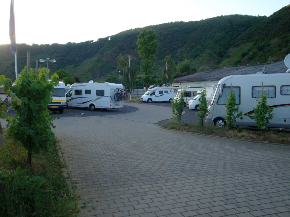 Wohnmobilstellplatz im Weinberg in Ernst