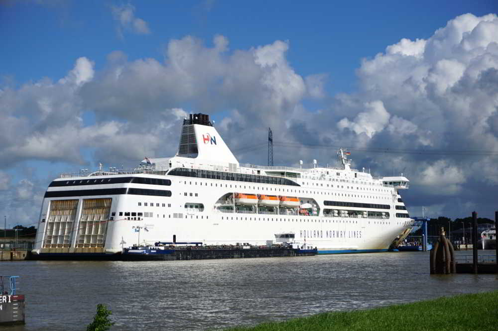 Wohnmobilstellplatz Middelmaantje Emden
