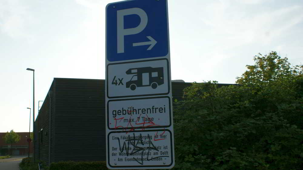 Wohnmobilstellplatz an der Friesentherme in Emden