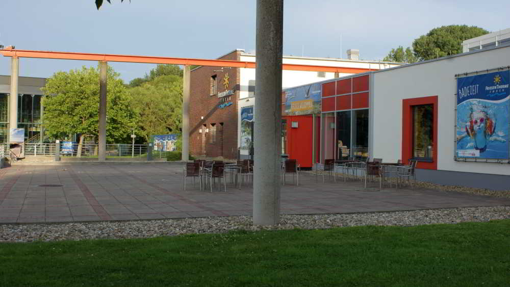 Wohnmobilstellplatz an der Friesentherme in Emden