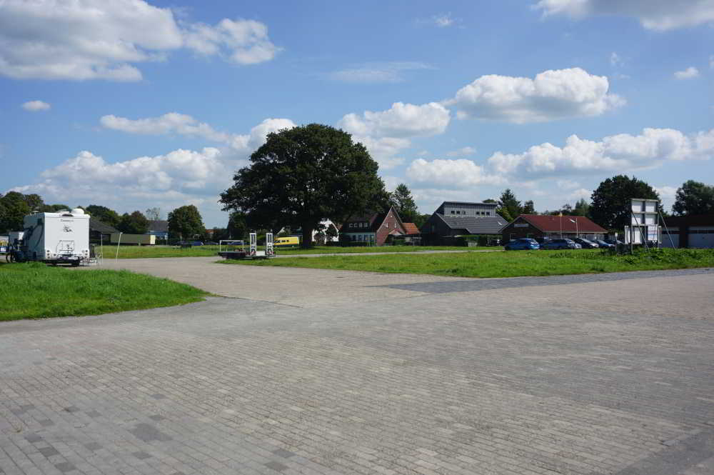 Wohnmobilstellplatz auf dem Schützenplatz in Esens
