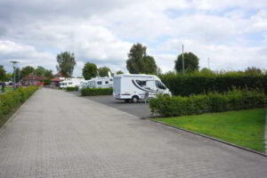 Wohnmobilstellplatz am Timmeler Meer in Großefehn Wohnmobilstellplatz am Timmeler Meer in Großefehn
