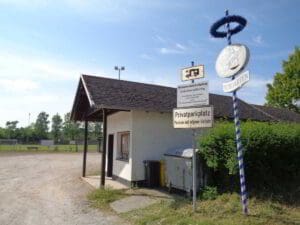 Wohnmobilstellplatz am Sportplatz Altendiez