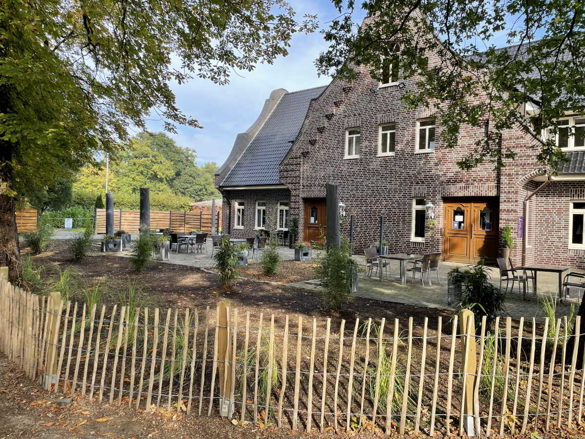 Wohnmobilstellplatz am dS Hotel Gronau