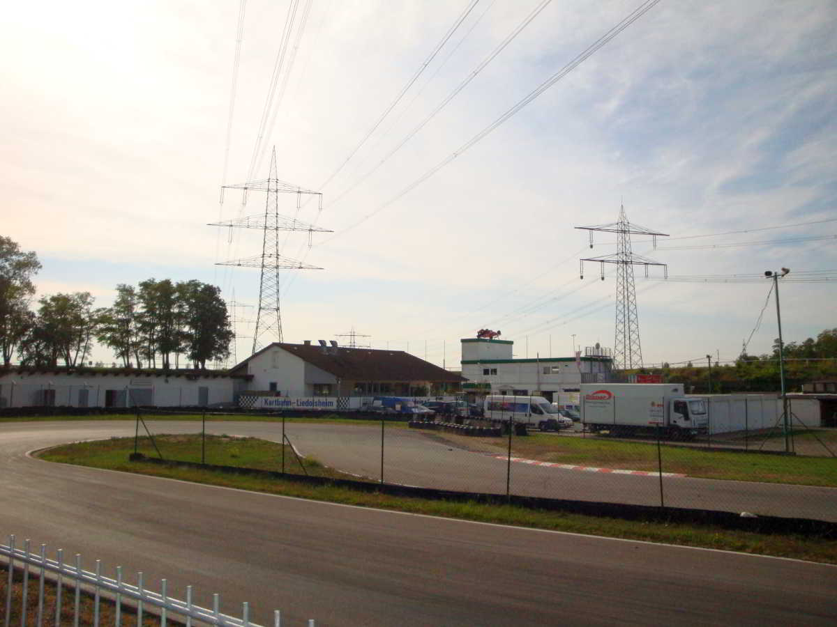 Wohnmobilstellplatz Kartbahn Liedolsheim