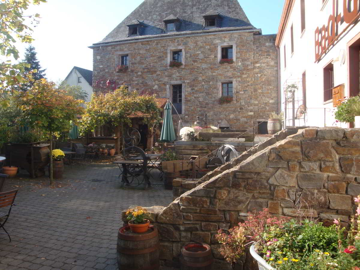 Wohnmobilstellplatz an der Wassermühle in Birgel Wohnmobilstellplatz an der Wassermühle