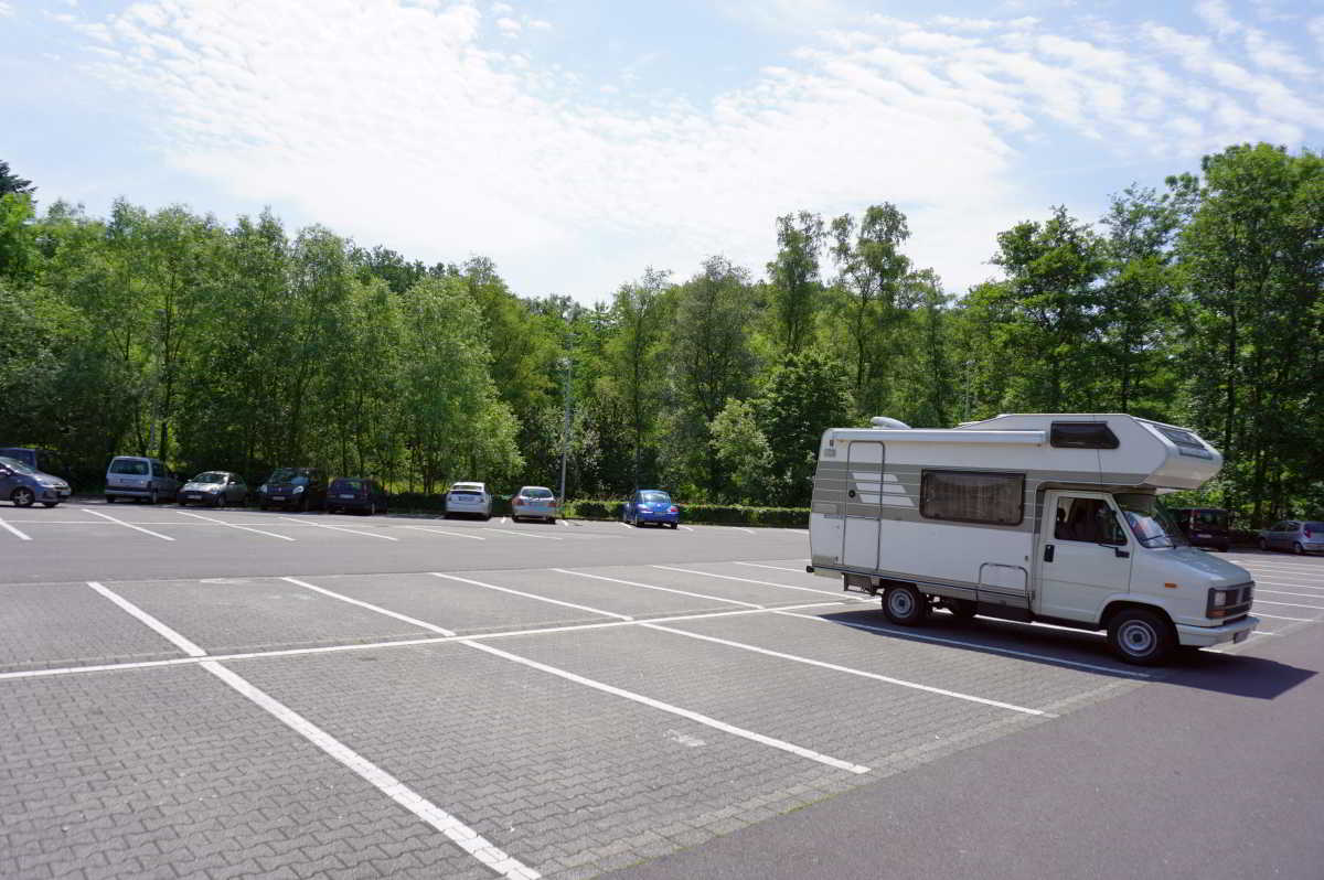 Wohnmobilstellplatz am Rewe-Markt Wohnmobilstellplatz am Rewe-Markt