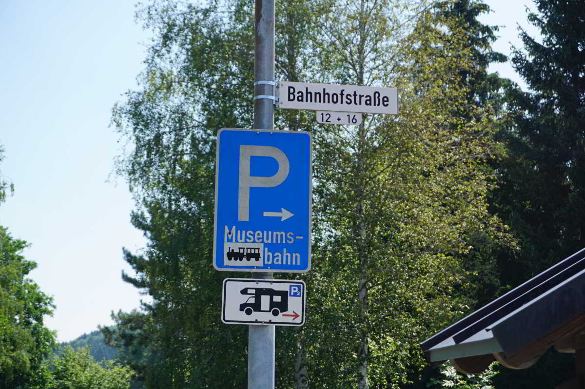 Wohnmobilstellplatz Bahnhof Blumberg-Zollhaus