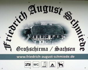 Wohnmobilstellplatz an der alten Schmiede Wohnmobilstellplatz an der alten Schmiede in Großschirma