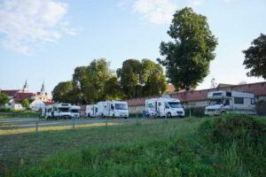 Wohnmobilstellplatz auf dem Elbeparkplatz