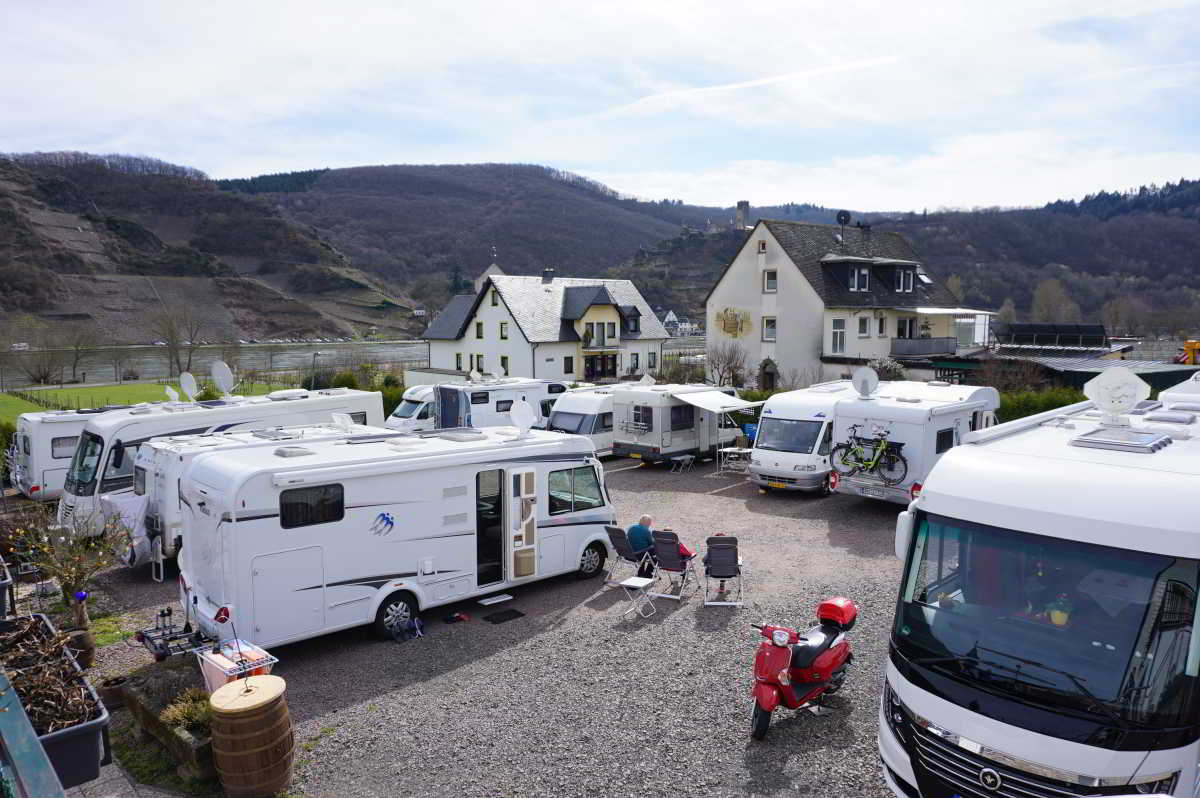 Wohnmobilstellplatz am Weingut Loosen