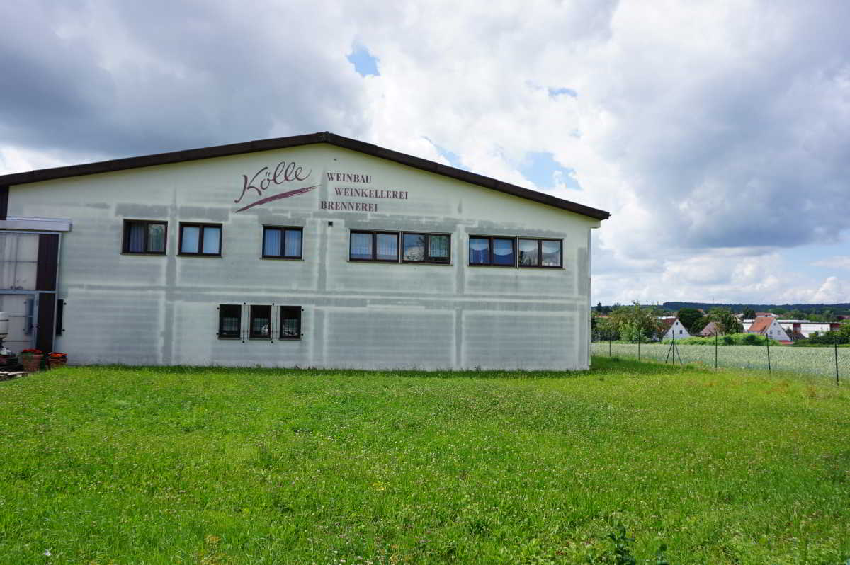 Wohnmobilstellplatz Weinkellerei Kölle