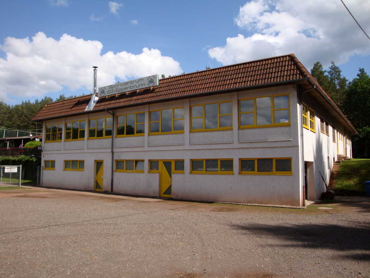 Wohnmobilstellplatz am Sportzentrum in Eppenbrunn