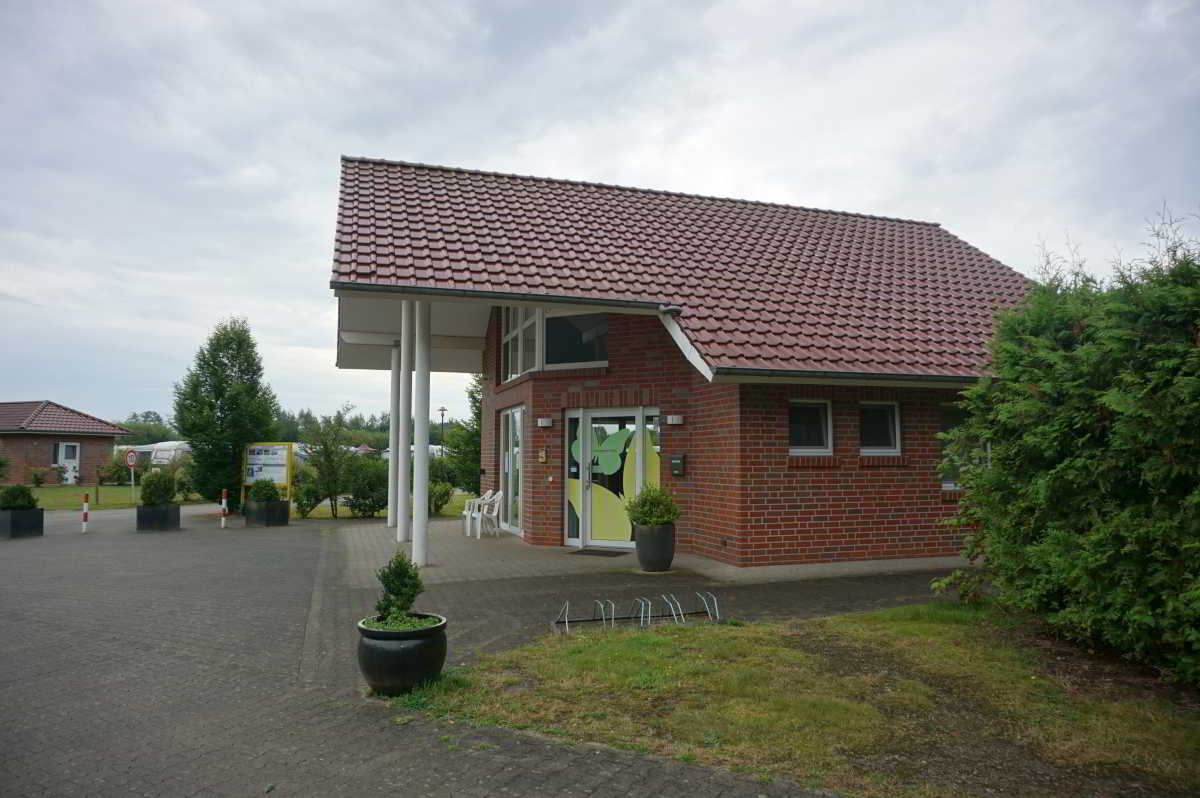 Wohnmobilstellplatz am Hotel Seeblick in Friesoythe