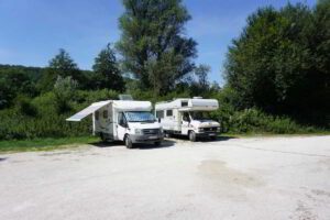 Wohnmobilstellplatz am Itzelberger See