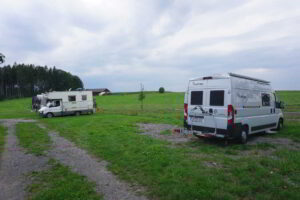 Wohnmobilstellplatz am Schaideringerhof