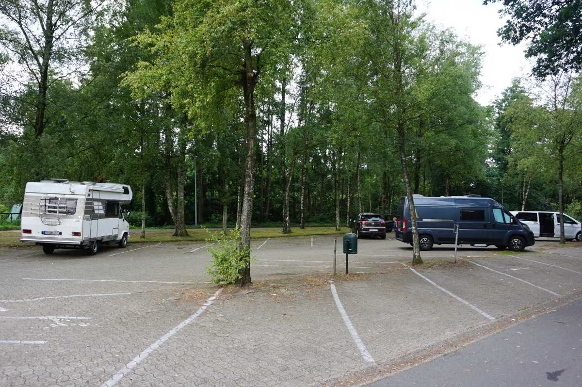 Wohnmobilstellplatz am Freibad in Steinfeld