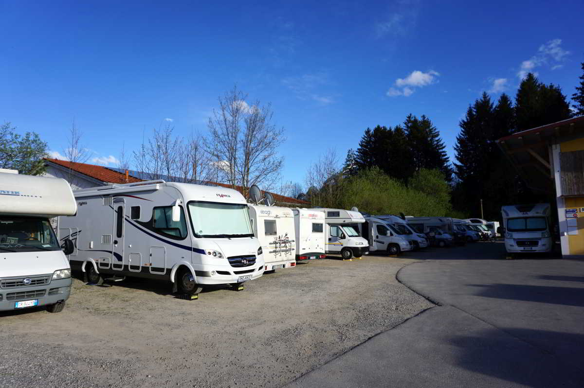 Wohnmobilstellplatz am Sportstudio Füssen