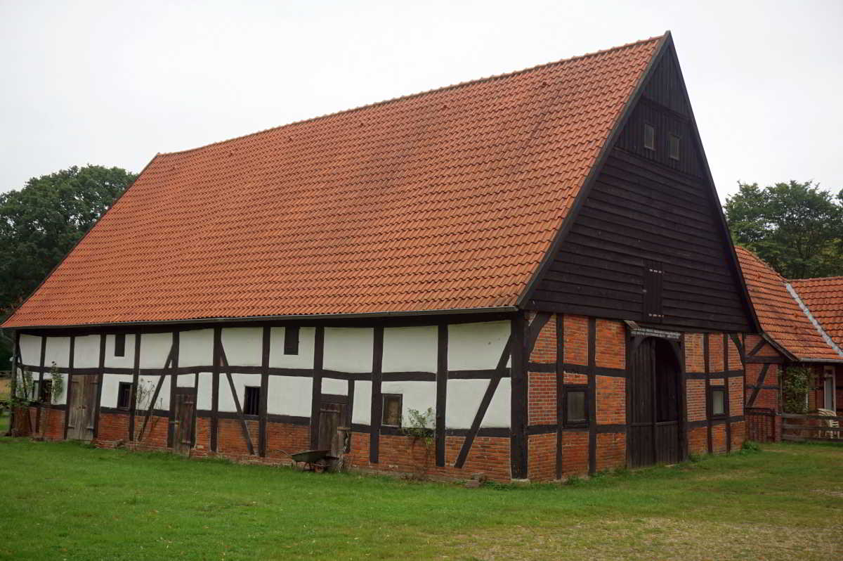 Wohnmobilstellplatz am Stift Börstel in Berge