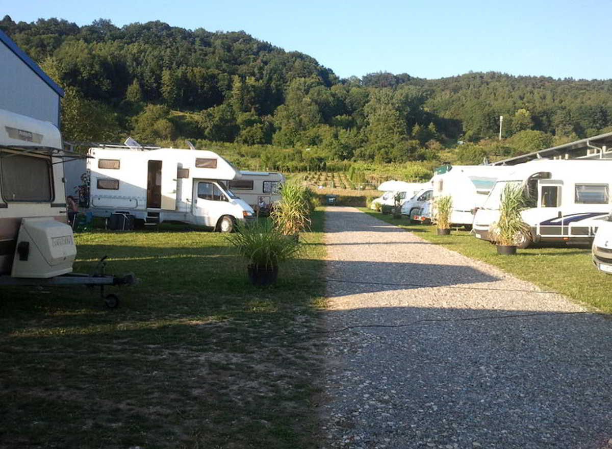 Der erste Wohnmobilhafen am See Der erste Wohnmobilhafen am See