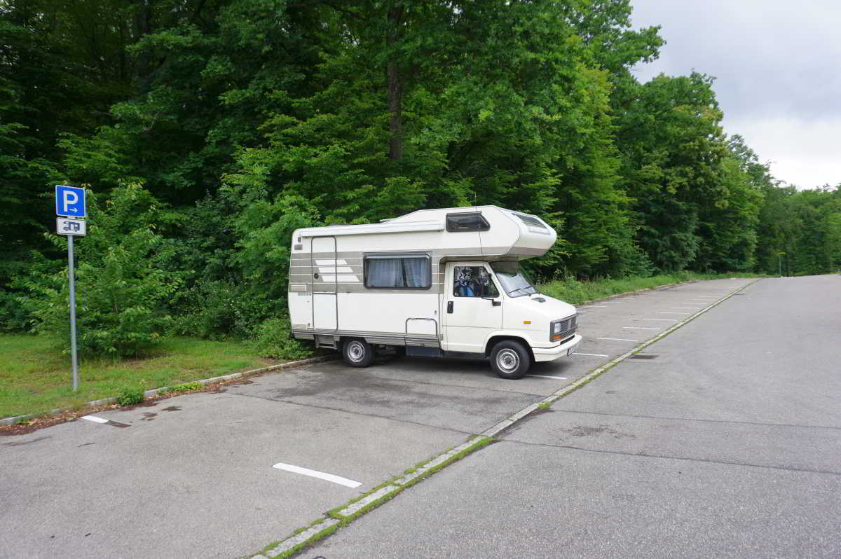 Wohnmobilstellplatz am Badezentrum in Sindelfingen