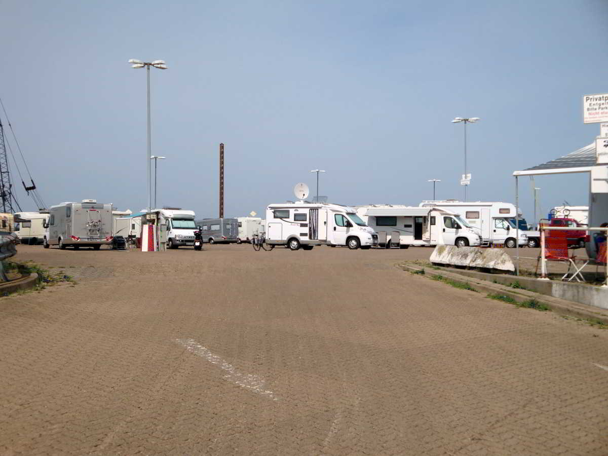 Wohnmobilstellplatz am Fährhafen in Cuxhaven