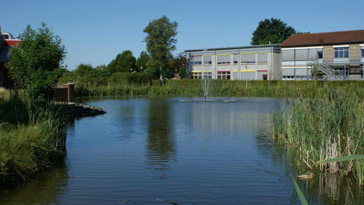 Reisemobilhafen am Peter-Baxmann-Platz in Lemwerder