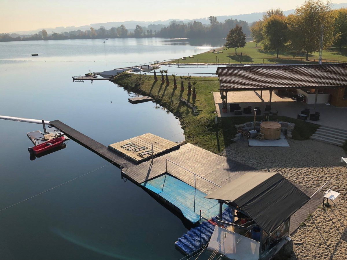 Wohnmobilstellplatz am Waketoolz Wakepark