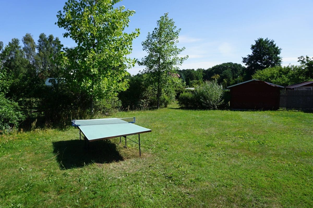 Wohnmobilstellplatz am Hütten-Camp in Döbern