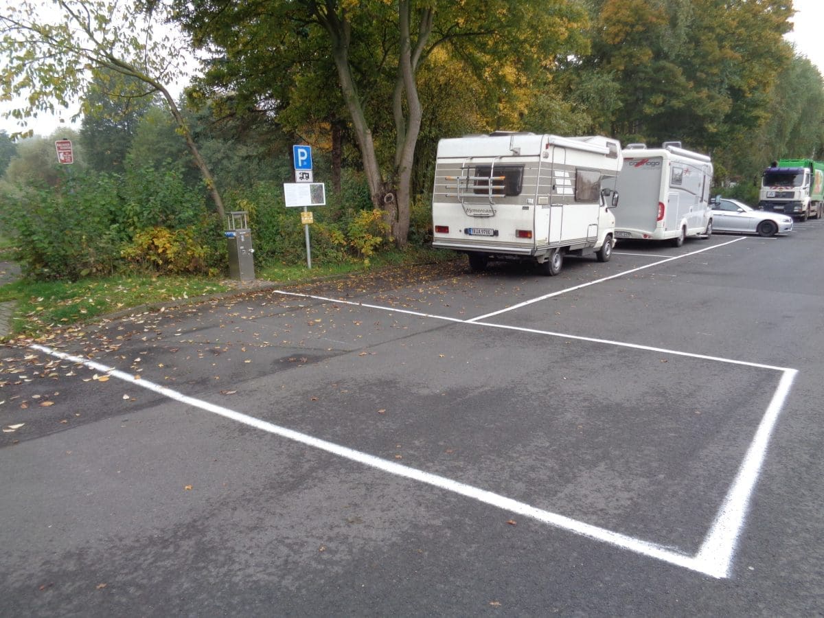 Wohnmobilstellplatz an der Weiheranlage in Burghaun Wohnmobilstellplatz an der Weiheranlage in Burghaun