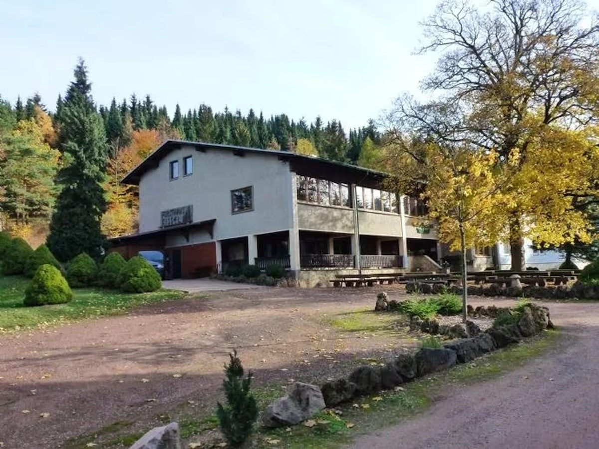 Wohnmobilstellplatz an der Waldgaststätte am Kissel