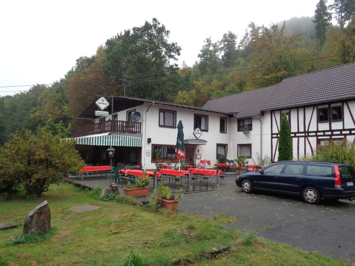 Wohnmobilstellplatz am Gasthaus zum Nisterstrand