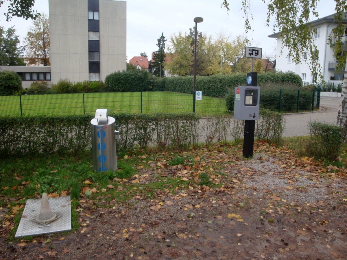 Wohnmobilstellplatz am Freibad Achern