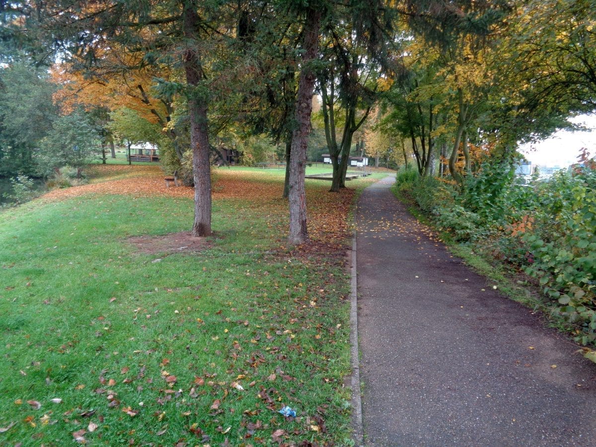 Wohnmobilstellplatz an der Weiheranlage Wohnmobilstellplatz an der Weiheranlage in Burghaun