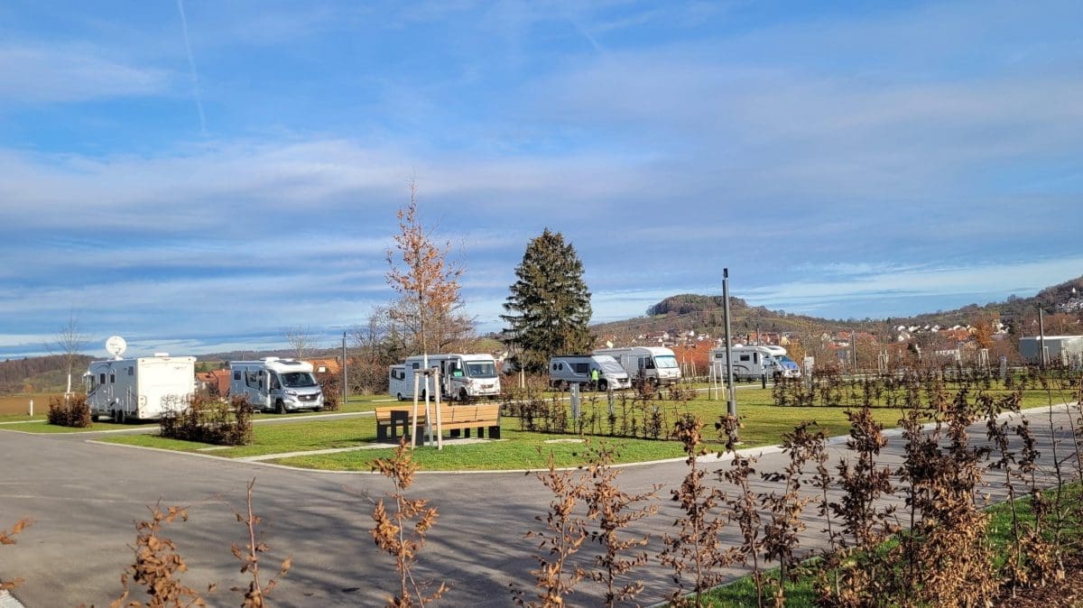 Wohnmobilstellplatz der Panorama Therme Beuren