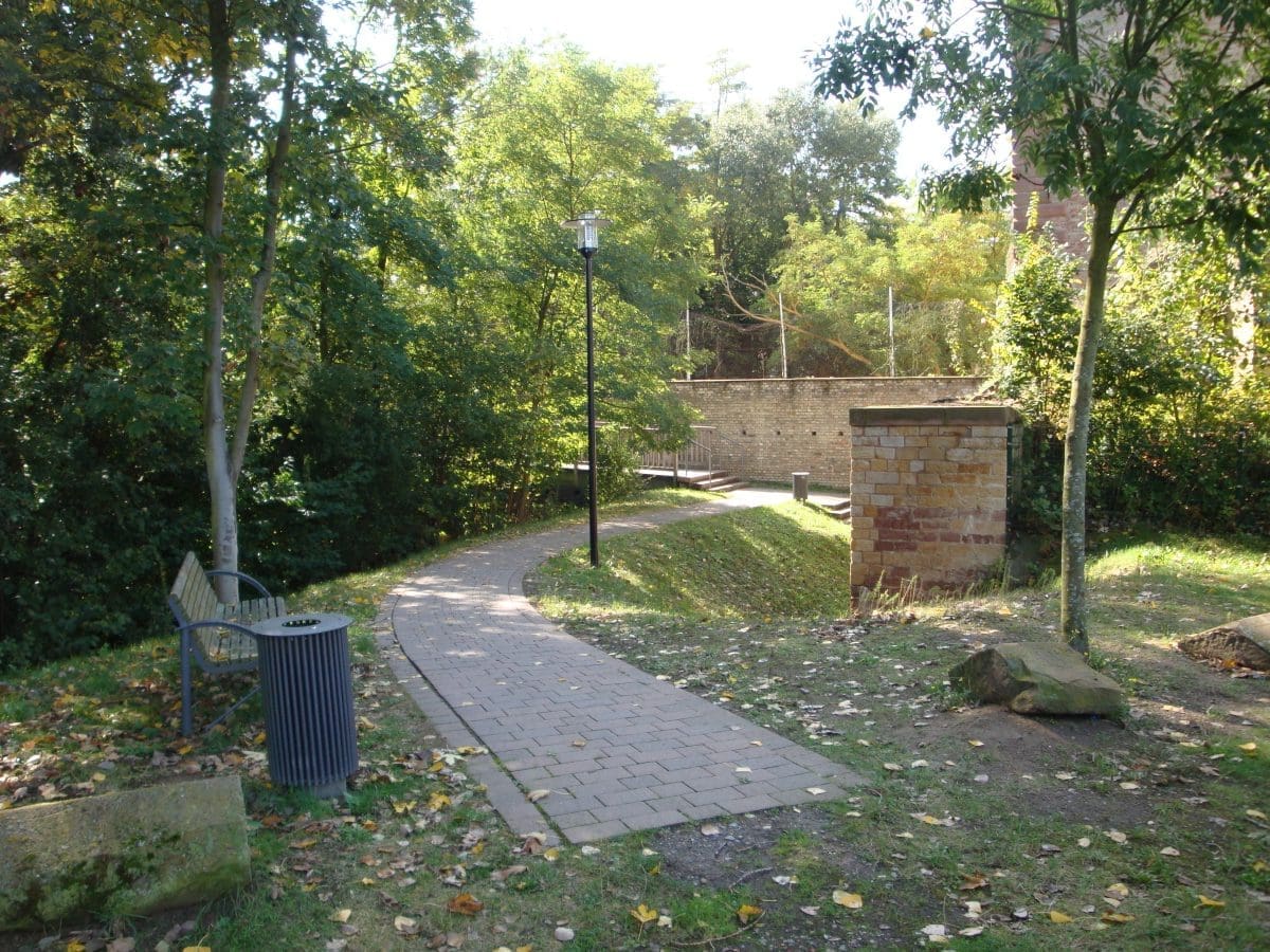 Wohnmobilstellplatz Carnotsche Mauer