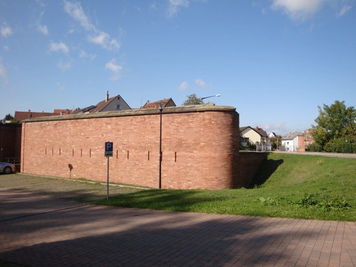 Wohnmobilstellplatz Carnotsche Mauer