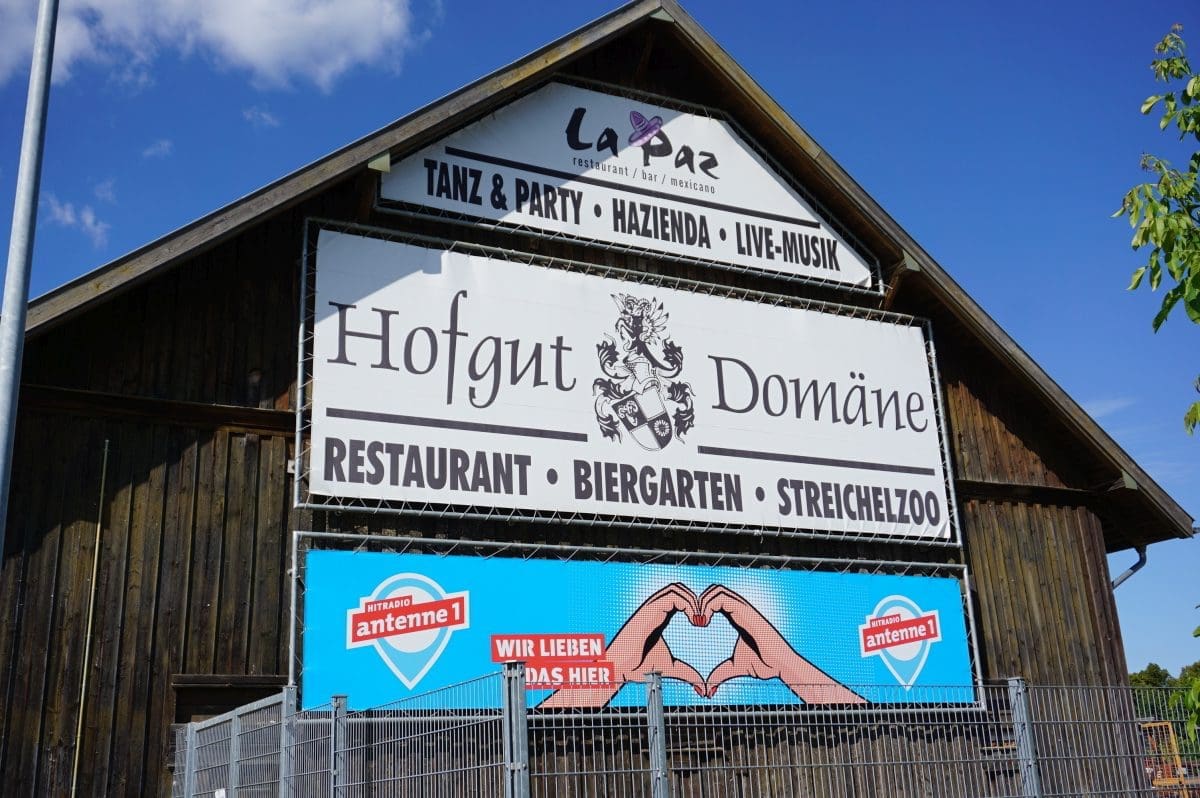 Wohnmobilstellplatz am Hof­gut Do­mä­ne Hechingen