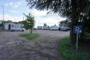 Wohnmobilstellplatz an den Sportanlagen in Dörrenbach Wohnmobilstellplatz an den Sportanlagen in Dörrenbach