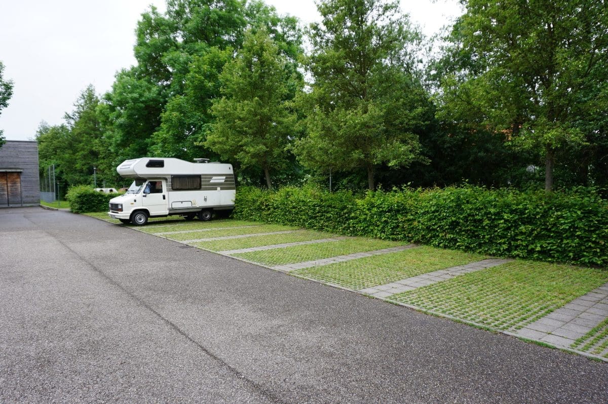 Wohnmobilstellplatz an der Gießbachhalle